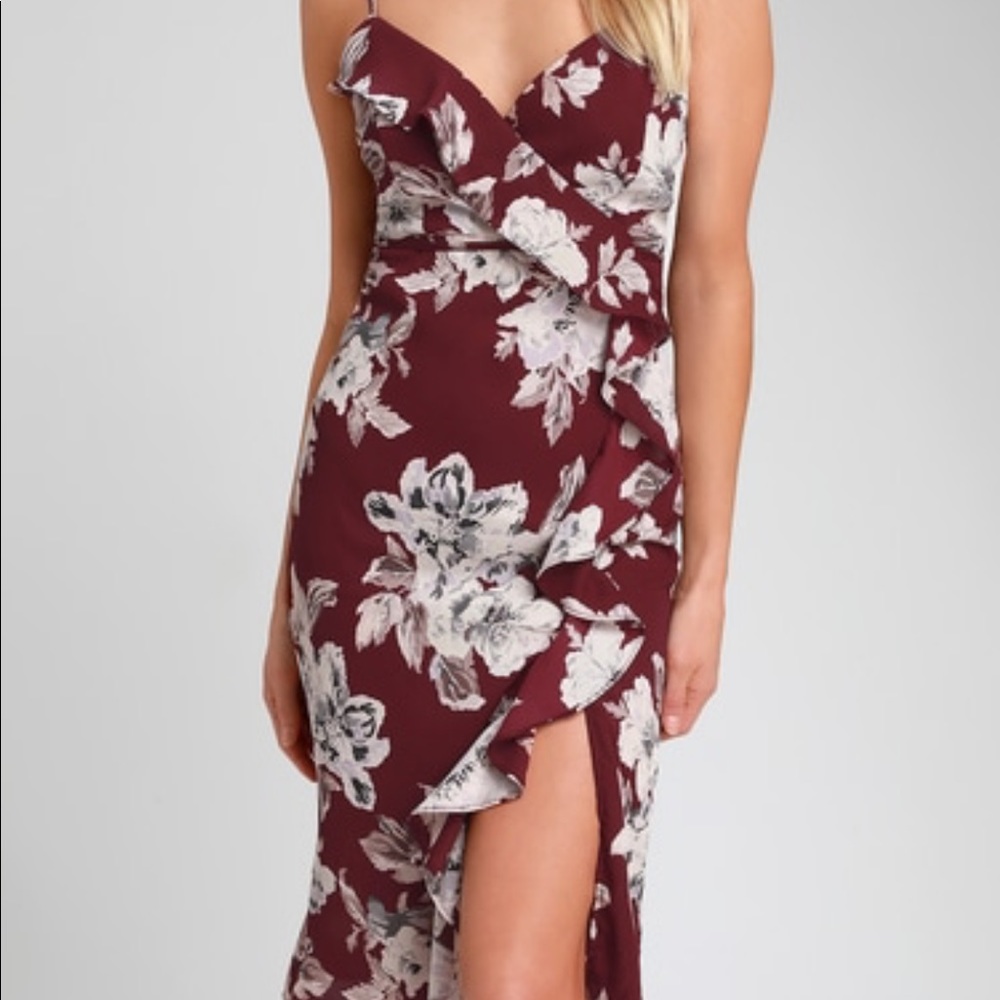 Lulu’s Burgundy Ruffled Floral Dress